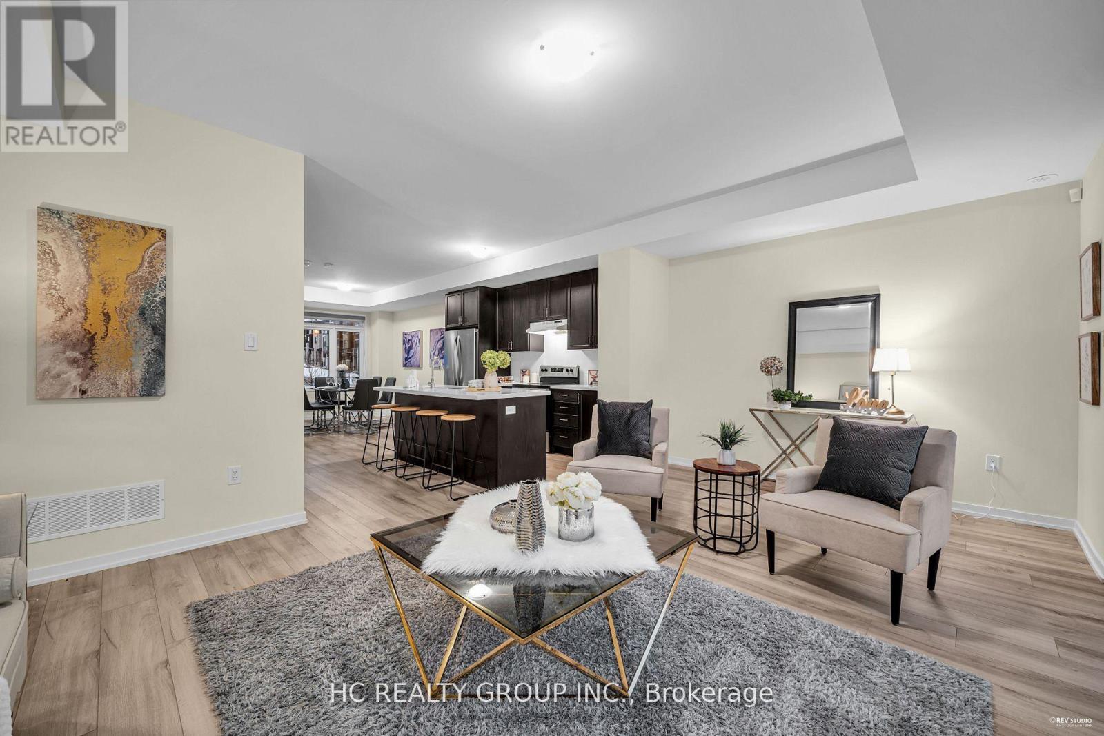 95 Crimson Forest Drive, Vaughan, Ontario  L6A 5C6 - Photo 4 - N13533164
