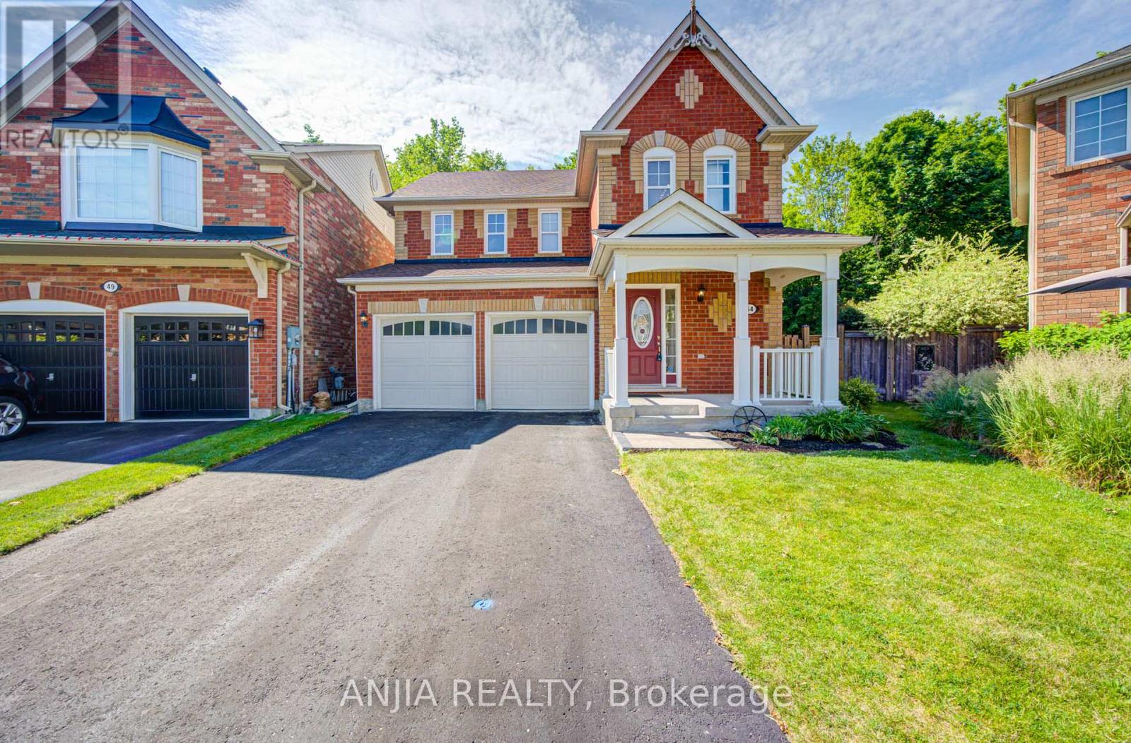 54 Weldon Woods Court, Whitchurch-Stouffville, Ontario  L4A 0J4 - Photo 2 - N13533182