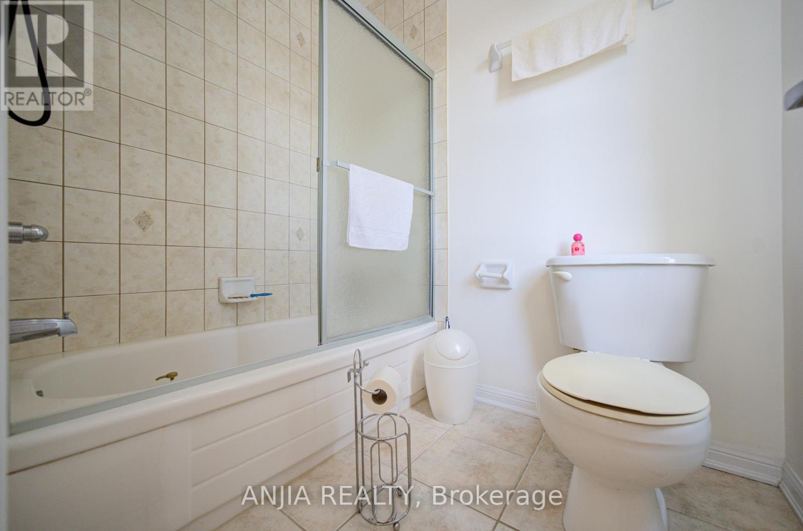 54 Weldon Woods Court, Whitchurch-Stouffville, Ontario  L4A 0J4 - Photo 26 - N13533182