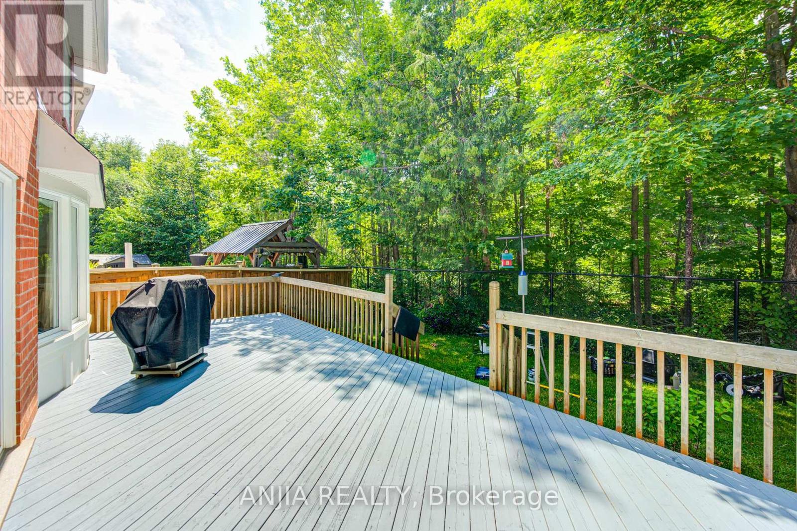 54 Weldon Woods Court, Whitchurch-Stouffville, Ontario  L4A 0J4 - Photo 30 - N13533182