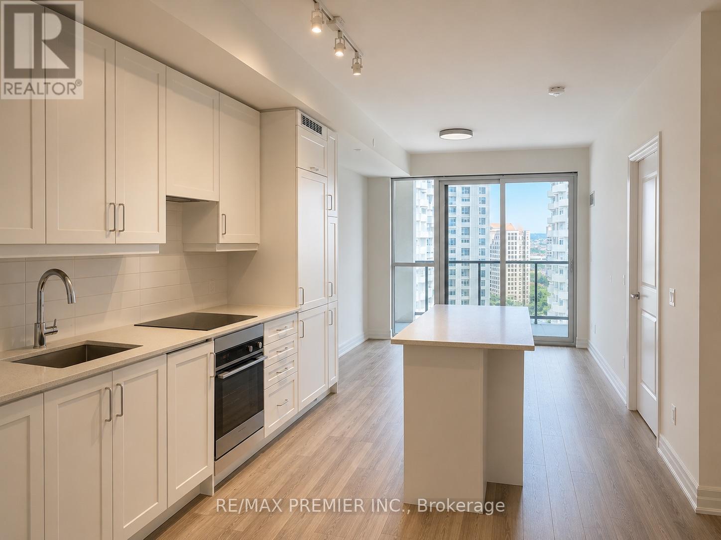 1703 - 9085 Jane Street, Vaughan, Ontario  L4K 0L8 - Photo 3 - N13533252