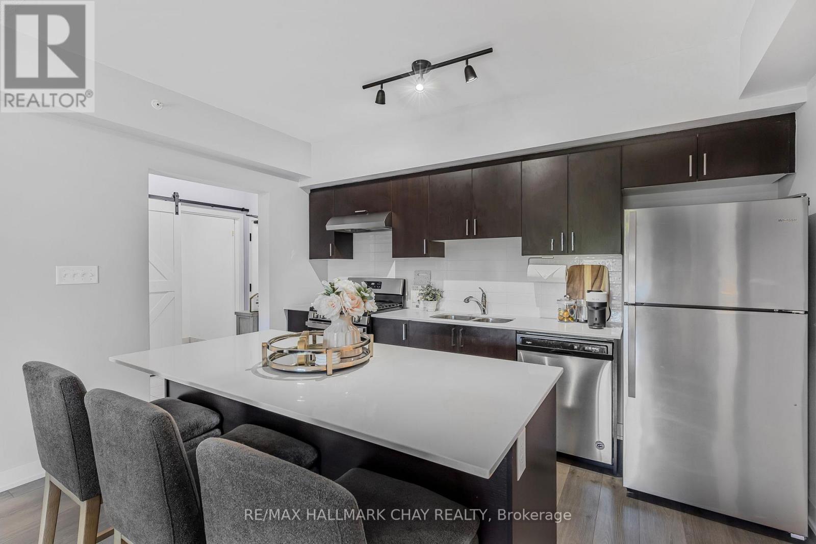 208 - 5 Chef Lane, Barrie, Ontario  L9J 0J8 - Photo 7 - S13533338
