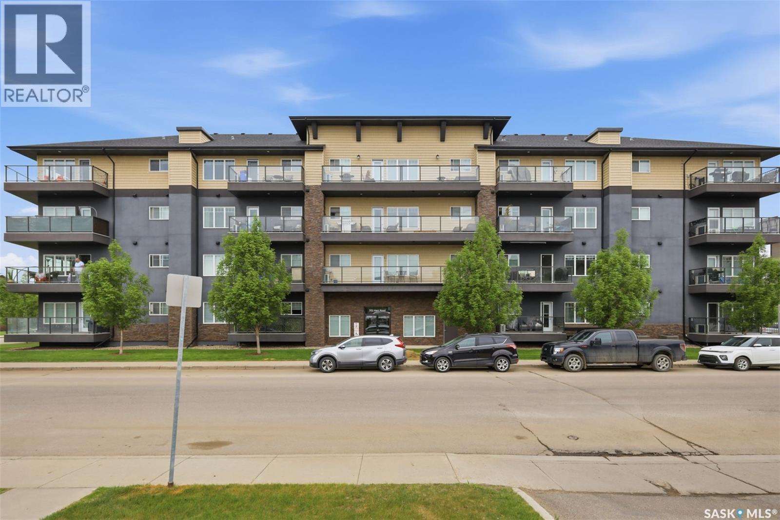 202 702 Hart ROAD, Saskatoon