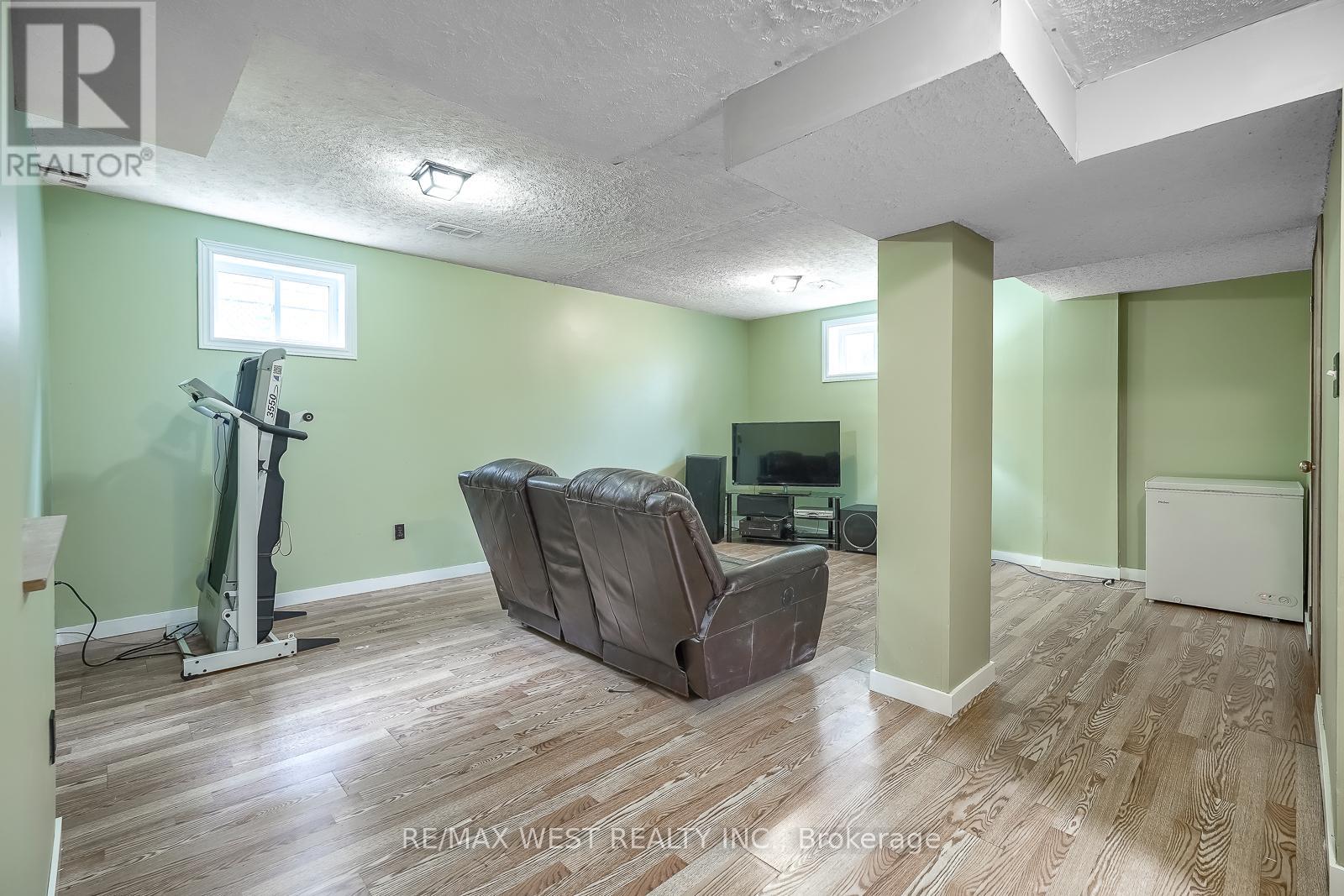 24 Waxham Road, Toronto, Ontario  M9W 3L3 - Photo 12 - W13533116