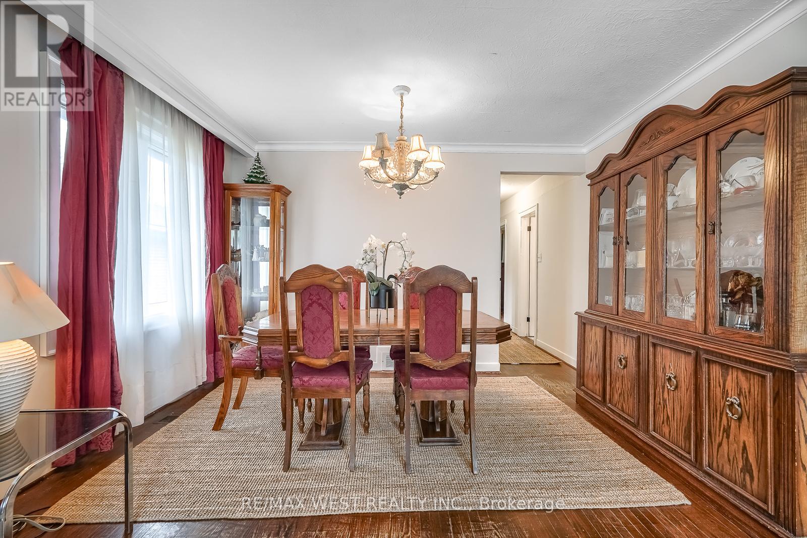 24 Waxham Road, Toronto, Ontario  M9W 3L3 - Photo 4 - W13533116