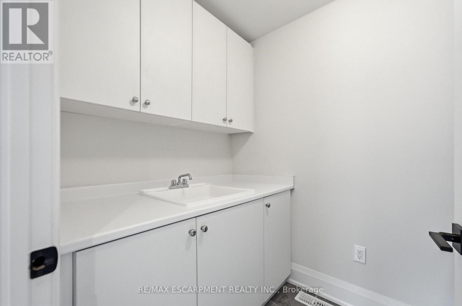 625 Fullum Landing, Milton, Ontario  L9E 1V7 - Photo 38 - W13533122