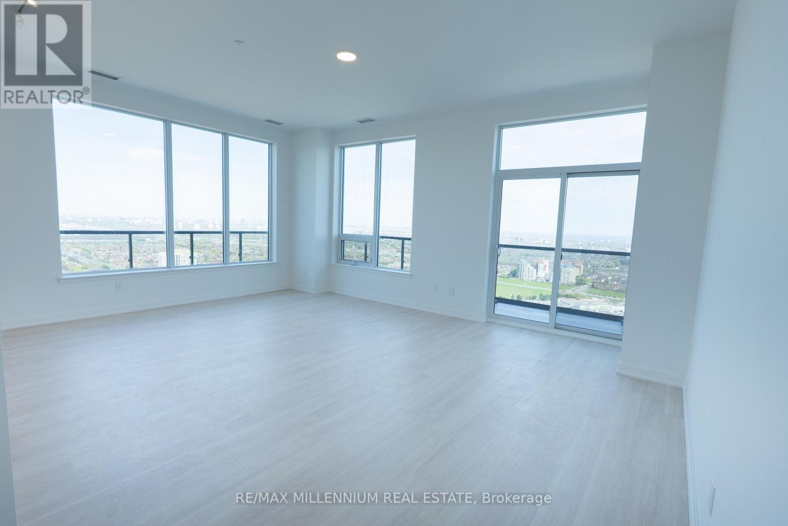 Ph2 - 5105 Hurontario Street, Mississauga, Ontario  L4Z 0C9 - Photo 4 - W13533192