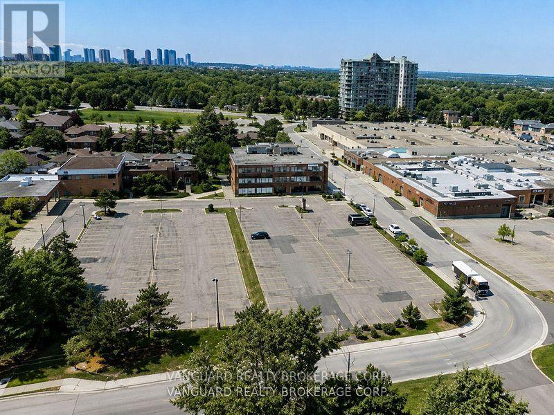 205 - 2227 South Mill Way, Mississauga, Ontario  L5L 3R6 - Photo 5 - W13533210