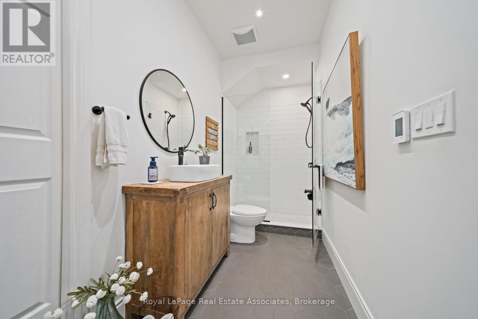 231 Arthur Street, Halton Hills, Ontario  L7J 1L9 - Photo 23 - W13533280