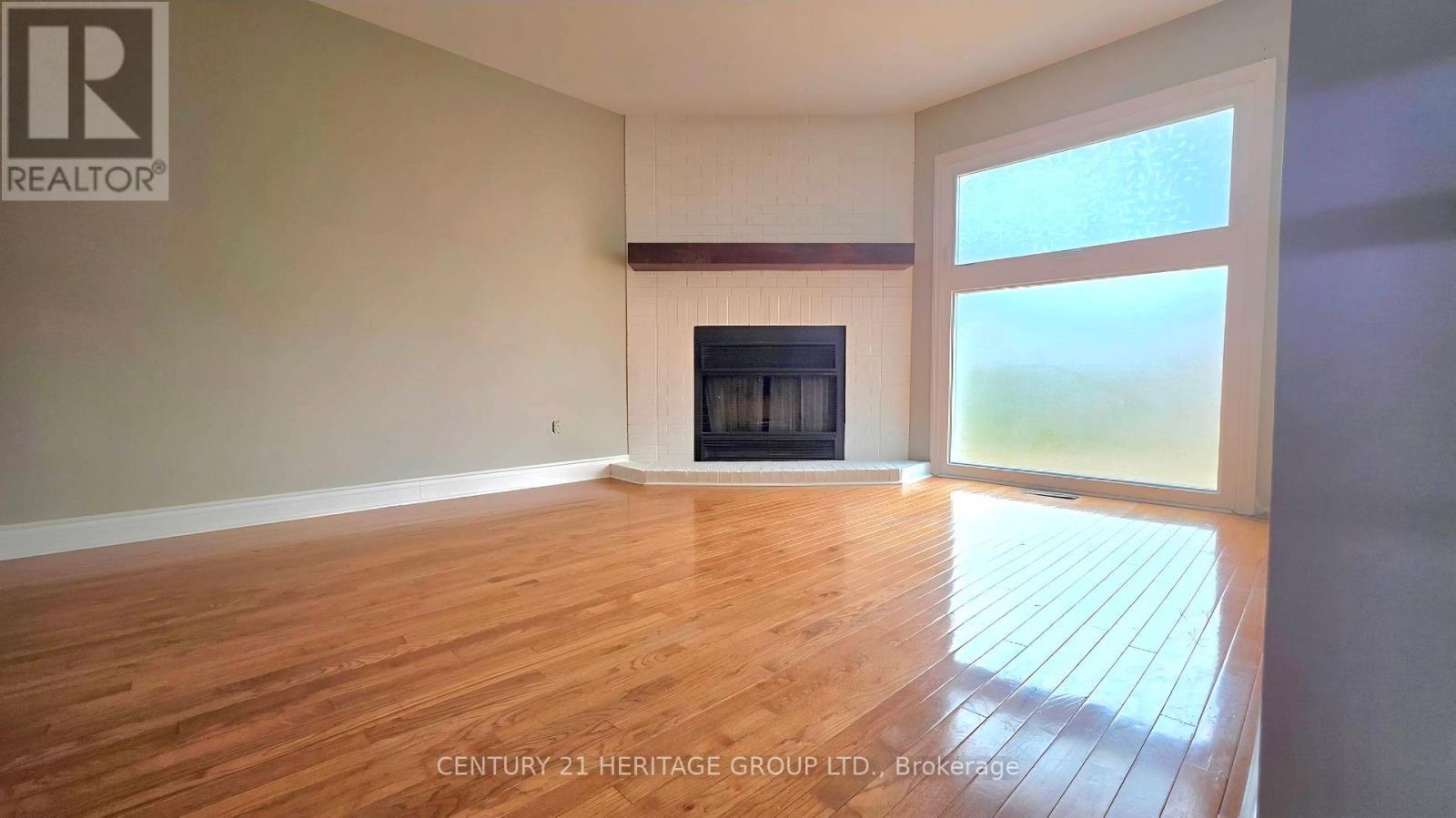 73 Hutton Crescent, Caledon, Ontario  L7C 1A7 - Photo 4 - W13533350