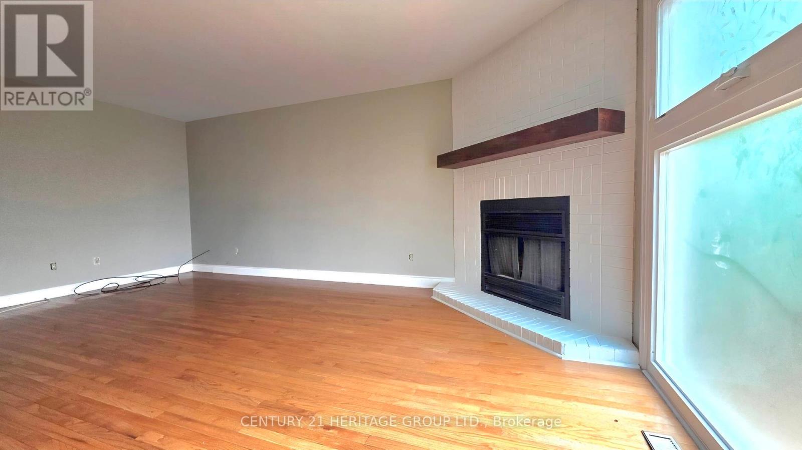 73 Hutton Crescent, Caledon, Ontario  L7C 1A7 - Photo 5 - W13533350