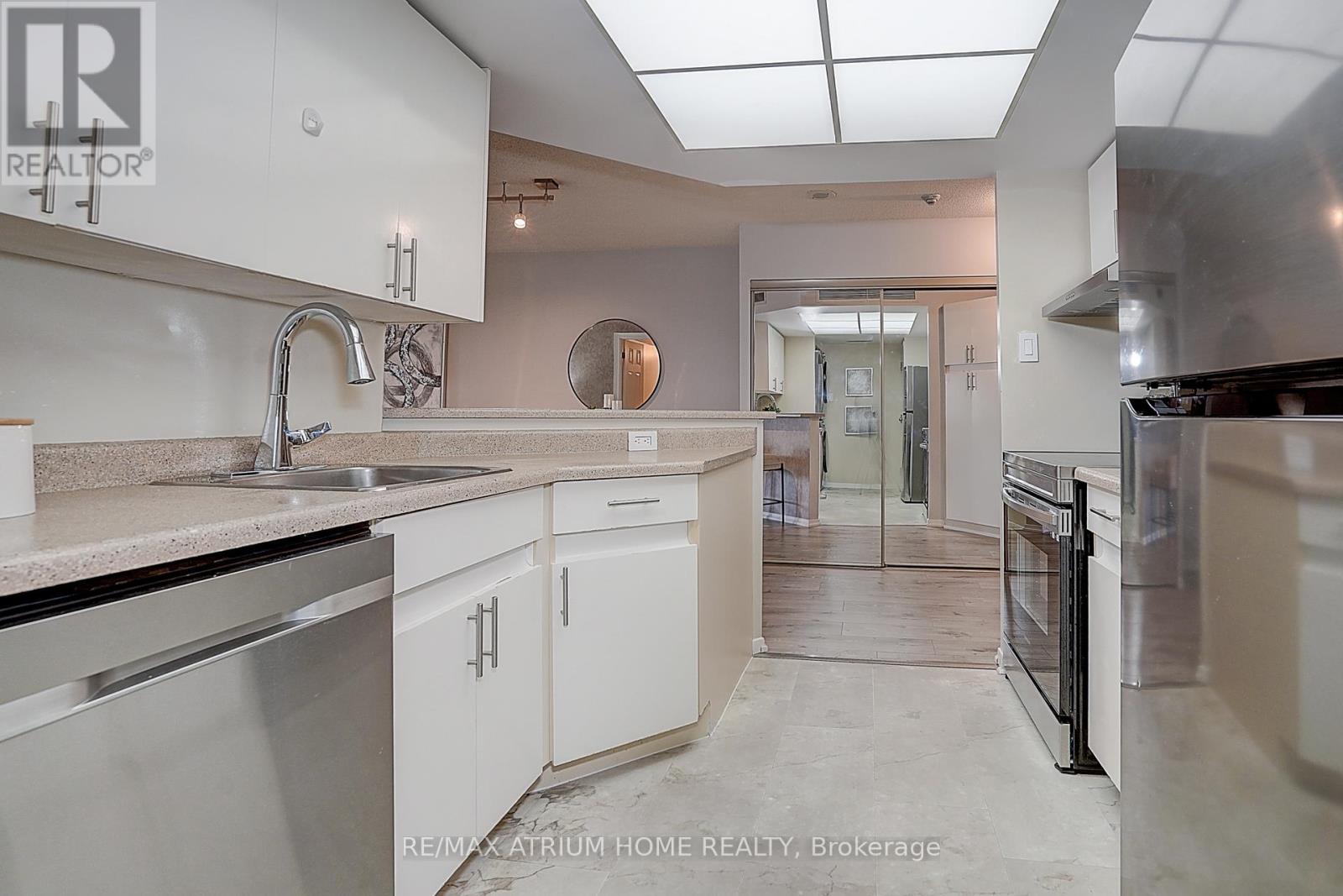 #1101 - 1001 Bay Street, Toronto, Ontario  M5S 3A6 - Photo 18 - C13524050