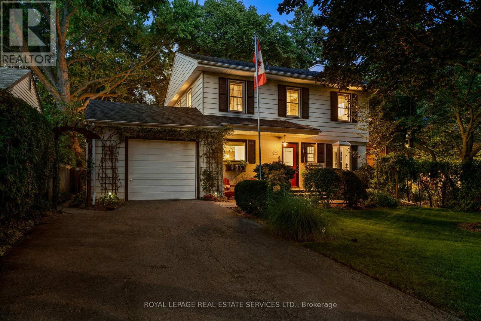 145 Suffolk Avenue, Oakville, Ontario  L6K 2L5 - Photo 2 - W13526776