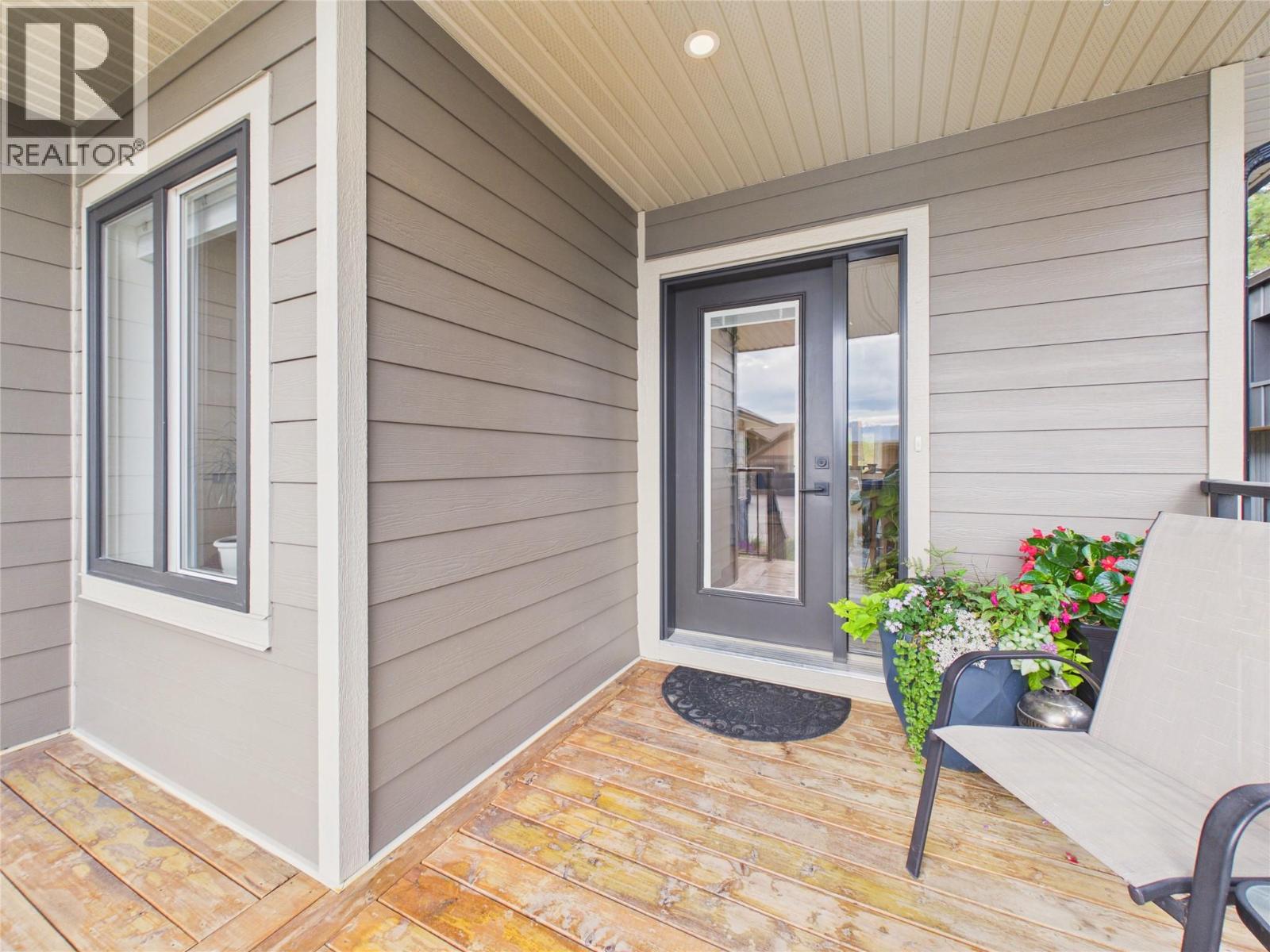 151 The Whins, Cranbrook, British Columbia  V1C 0B4 - Photo 5 - 10393871