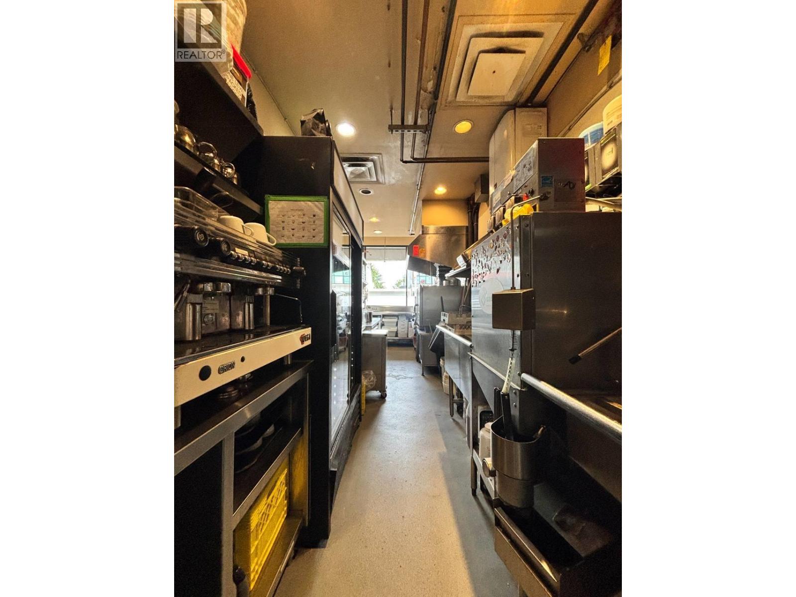 1944 W 4th Avenue, Vancouver, British Columbia  V6J 1M5 - Photo 14 - C8079754