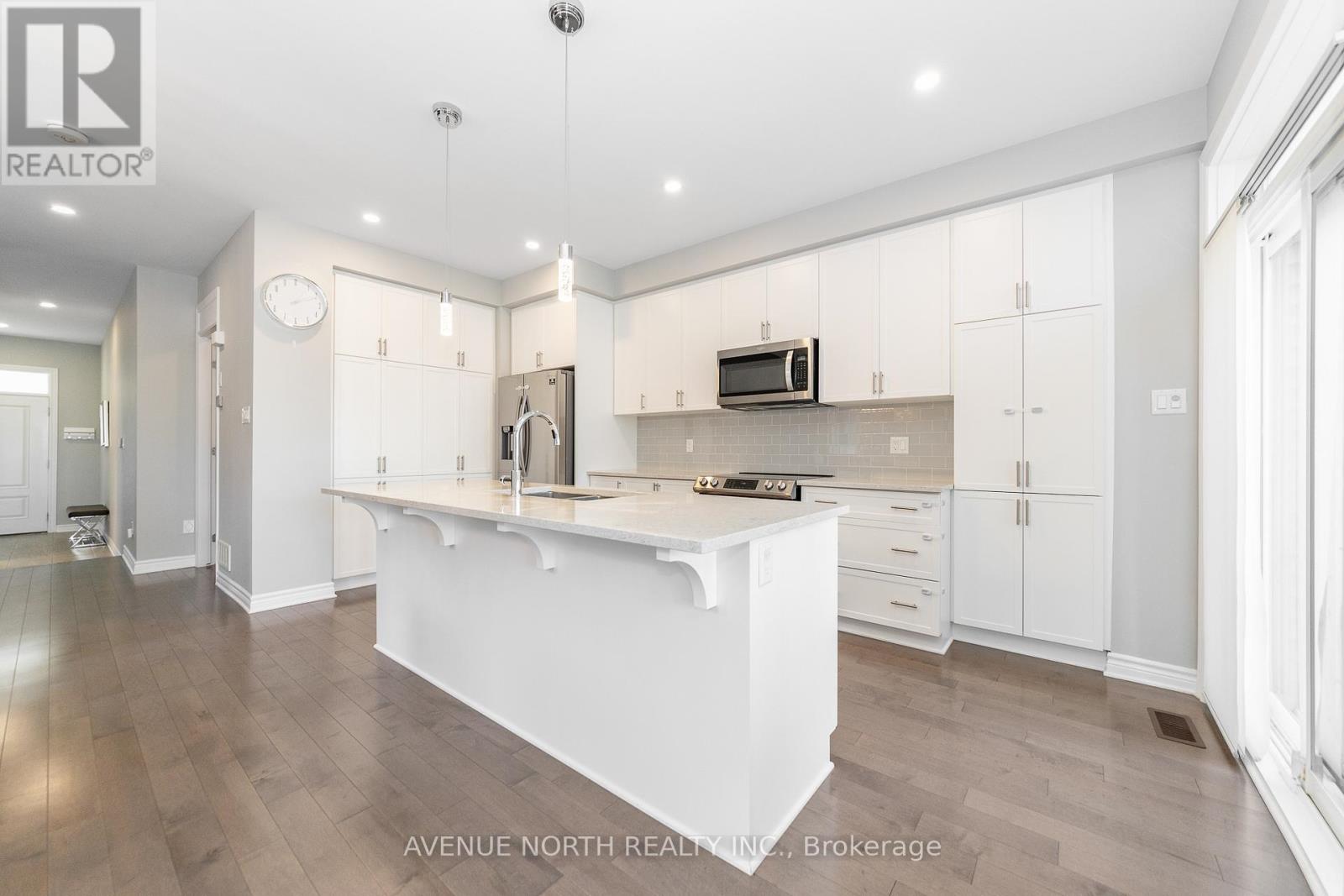 87 Nepeta Crescent, Ottawa, Ontario  K1T 0S6 - Photo 10 - X13533396