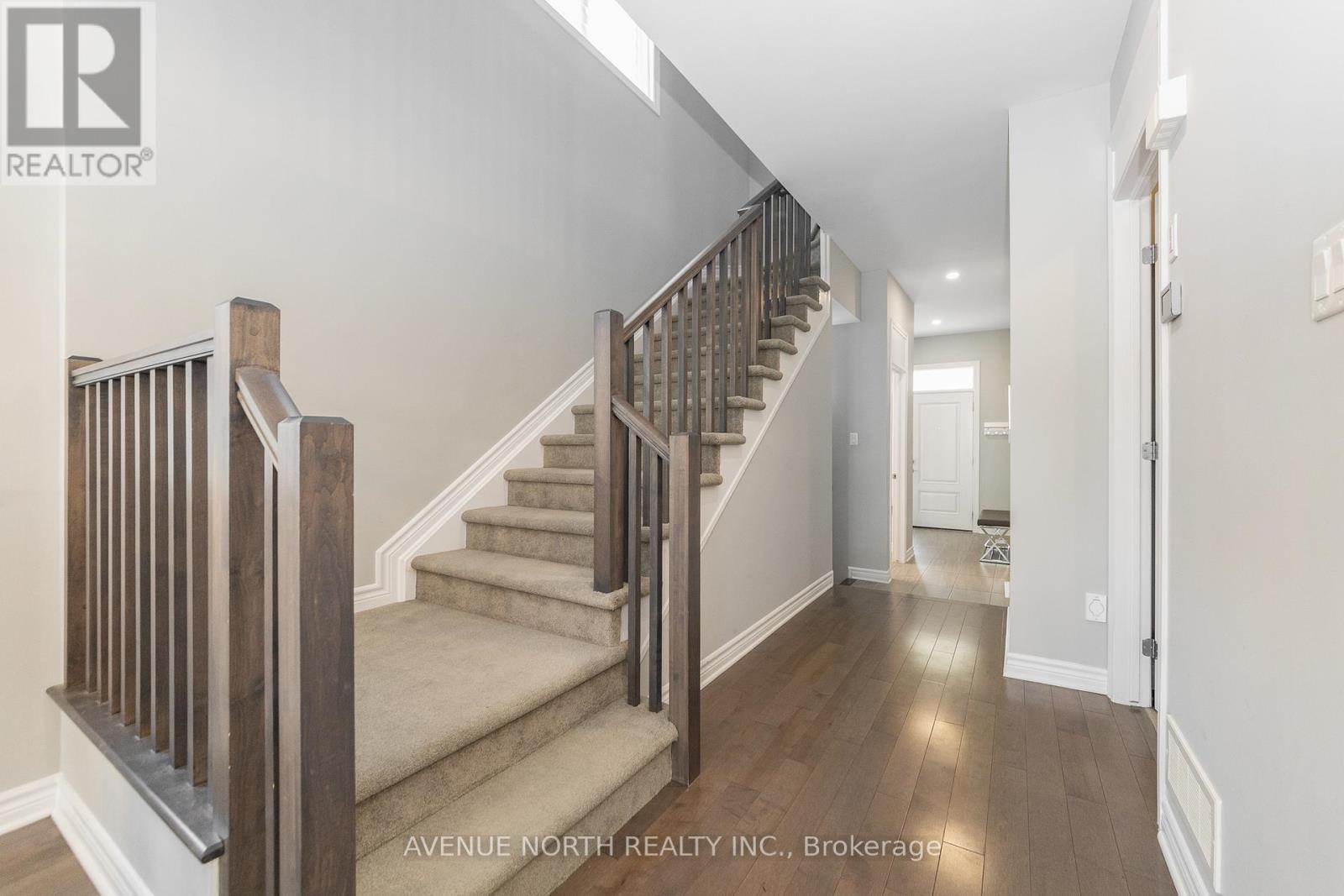 87 Nepeta Crescent, Ottawa, Ontario  K1T 0S6 - Photo 4 - X13533396