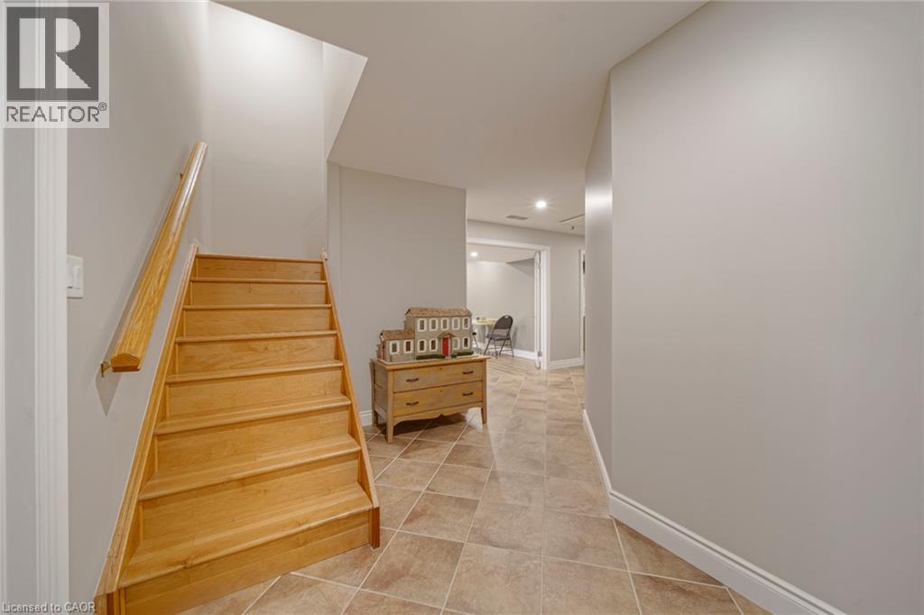 112 Dirksen Court, Kitchener, Ontario  N2P 2M1 - Photo 32 - 40846001