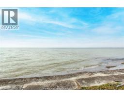 127 LAKEWOOD DRIVE, Amherstburg, Ontario