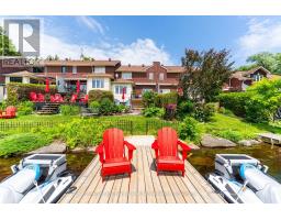 21 JOHN STREET, Huntsville, Ontario