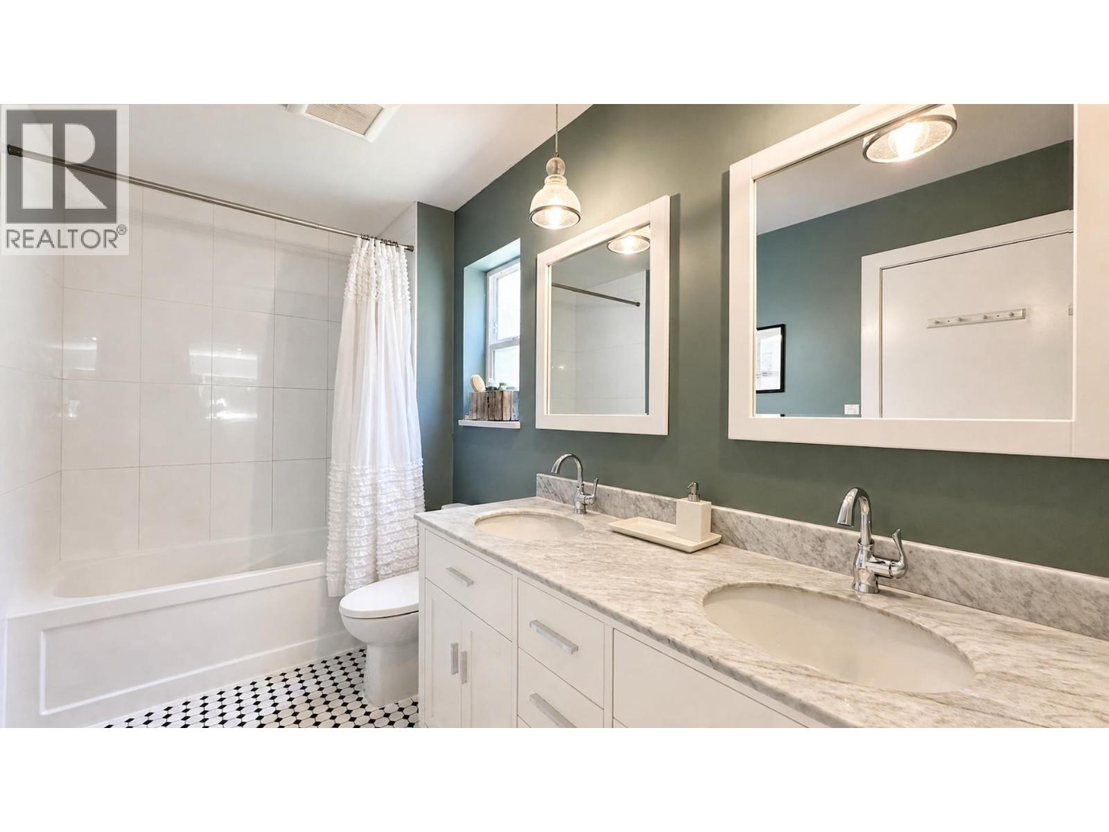 7 Maude Court, Port Moody, British Columbia V3H 4E7 - Photo 24 - R3143196