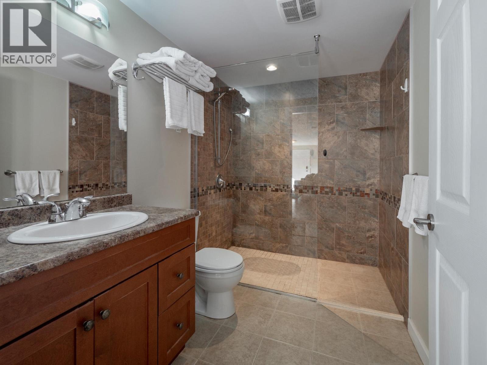 5878 Medusa Street, Sechelt, British Columbia V0N 3A0 - Photo 25 - R3143437