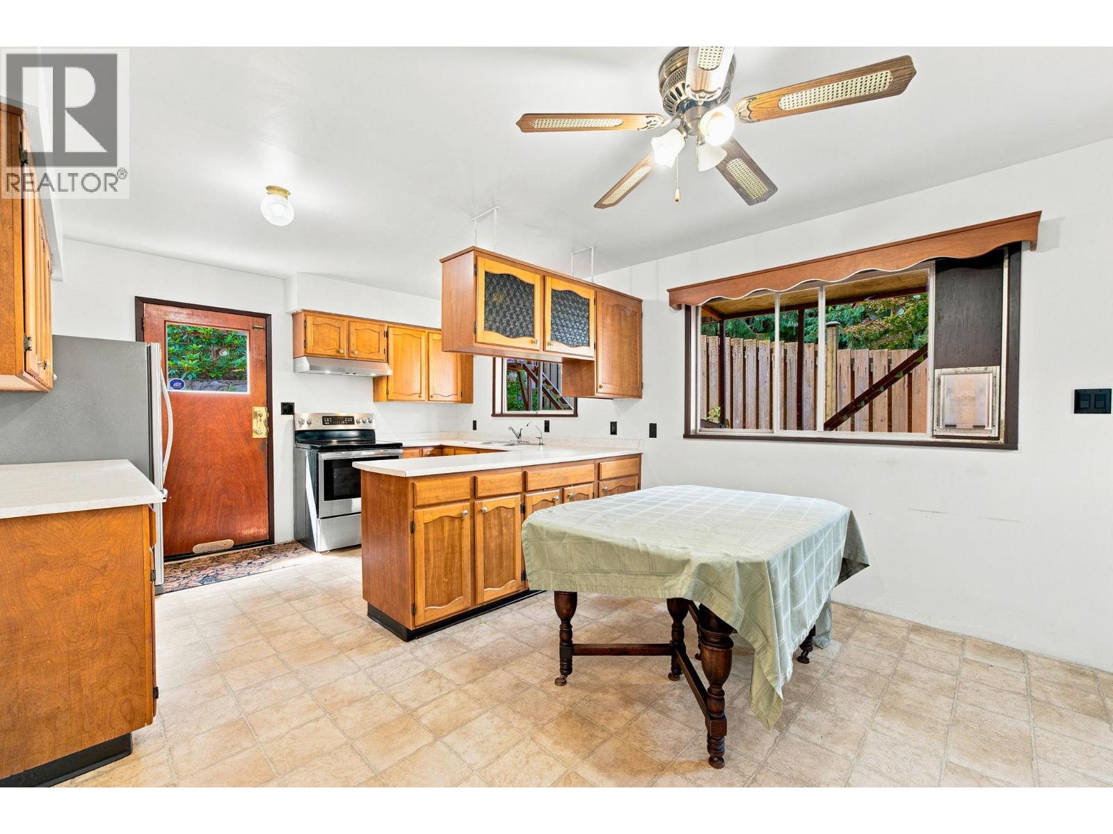 2337 St George Street, Port Moody, British Columbia  V3H 2G3 - Photo 15 - R3143466