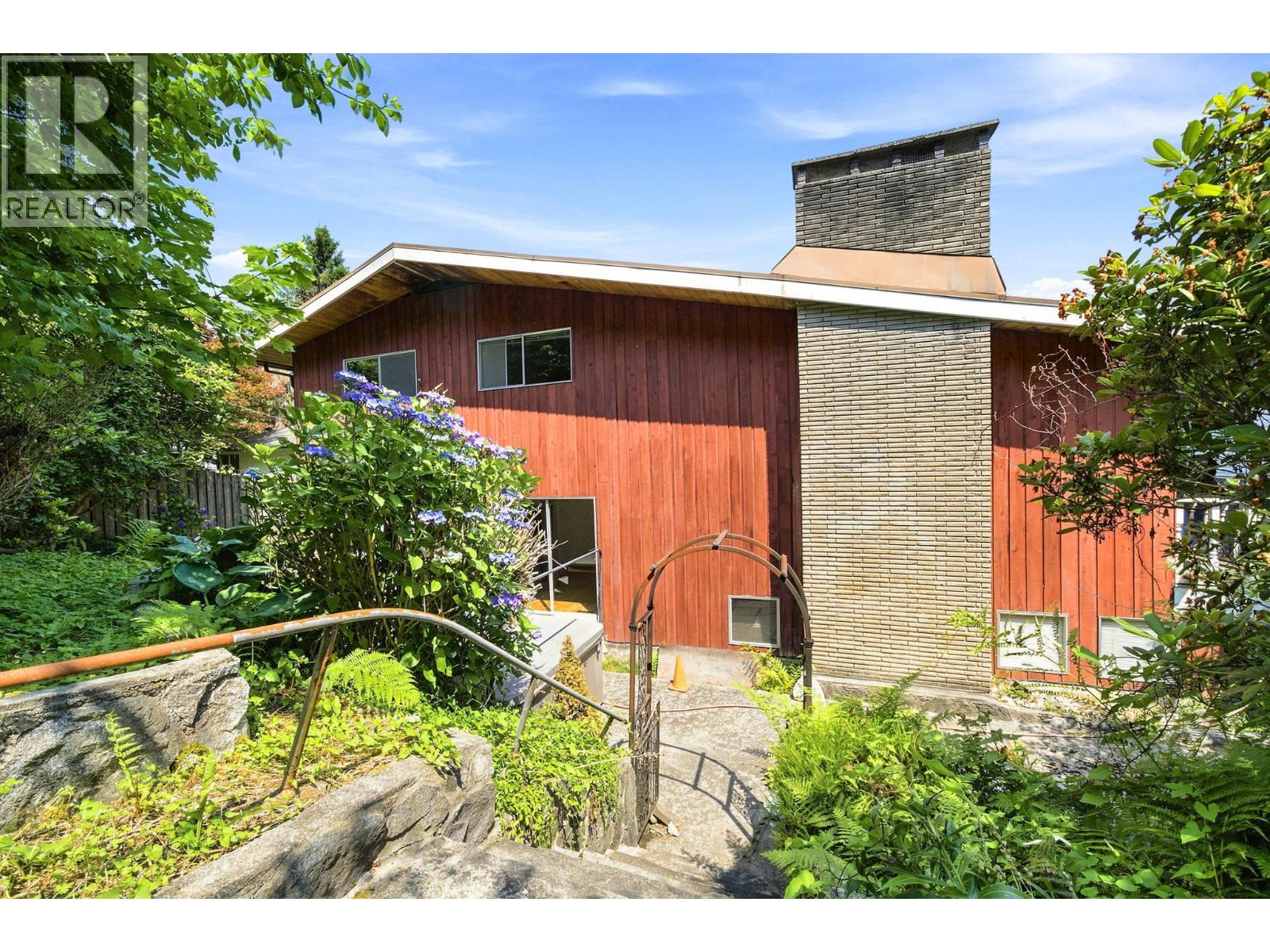 2337 St George Street, Port Moody, British Columbia  V3H 2G3 - Photo 26 - R3143466