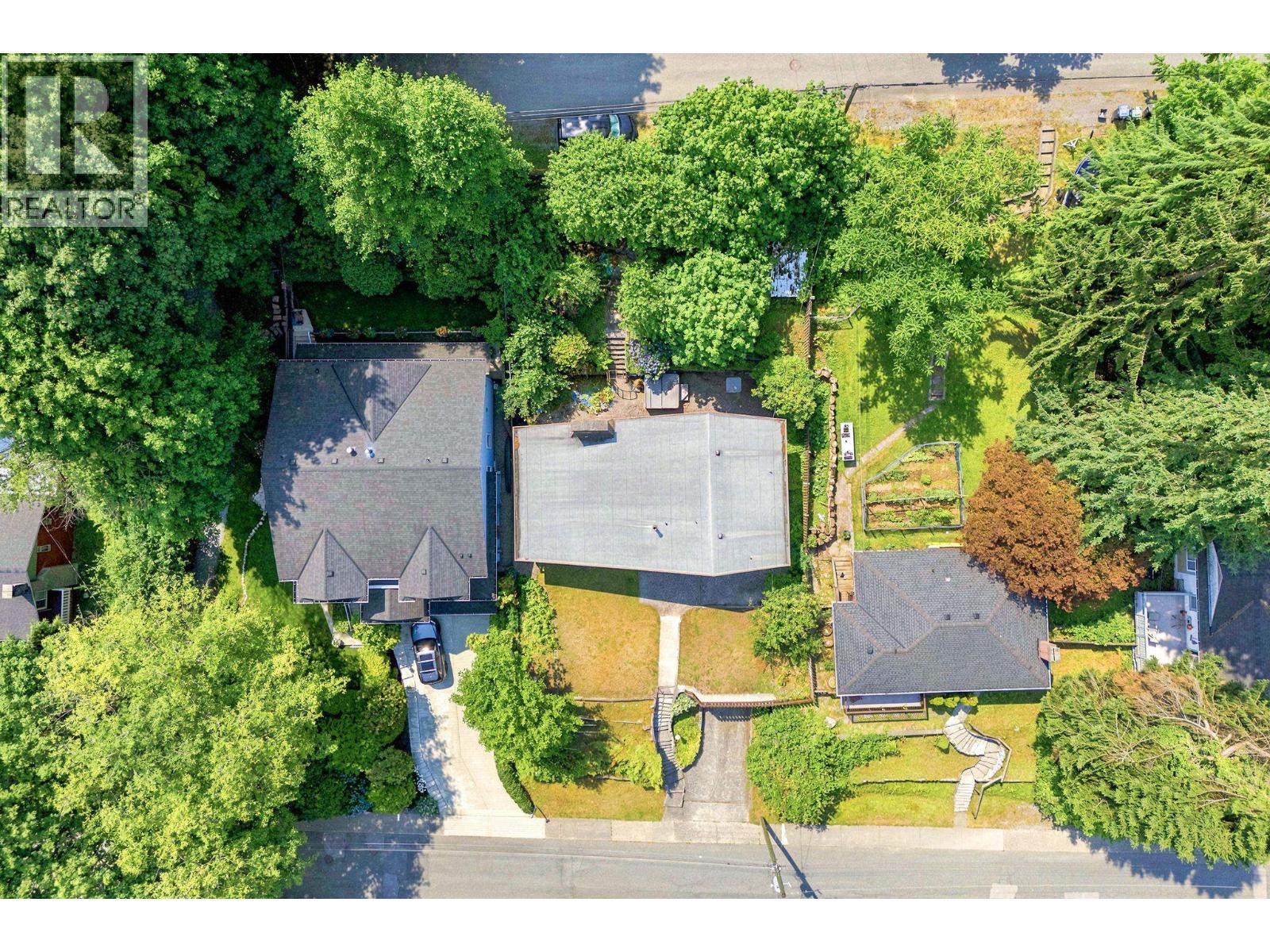 2337 St George Street, Port Moody, British Columbia  V3H 2G3 - Photo 30 - R3143466