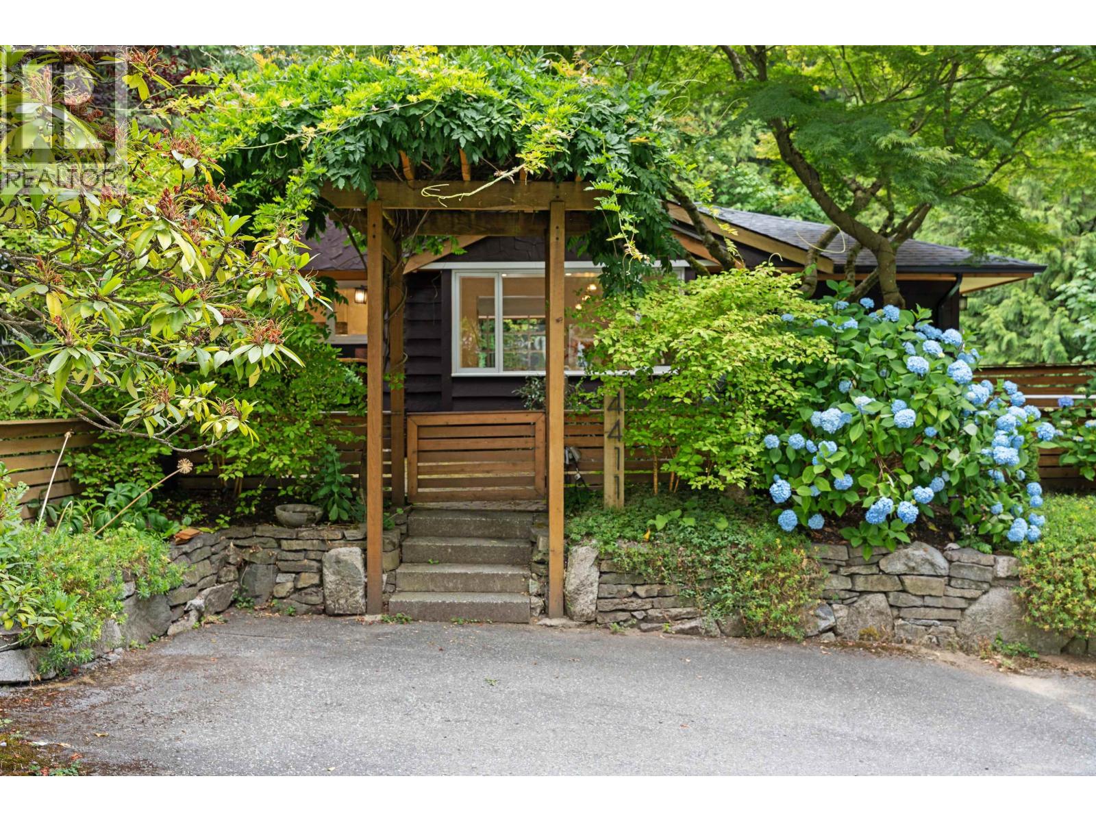4411 Stone Crescent, West Vancouver, British Columbia  V7W 1B8 - Photo 36 - R3143490