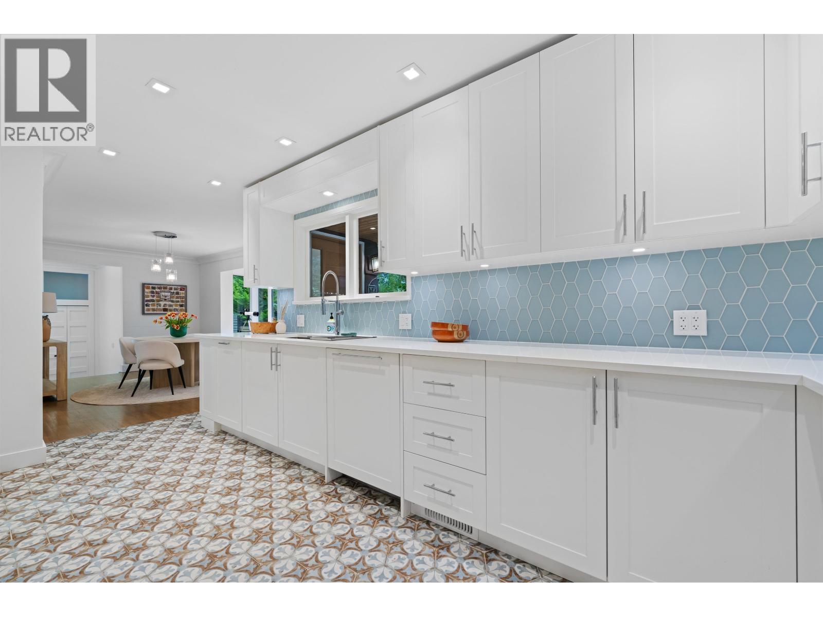 4411 Stone Crescent, West Vancouver, British Columbia  V7W 1B8 - Photo 5 - R3143490