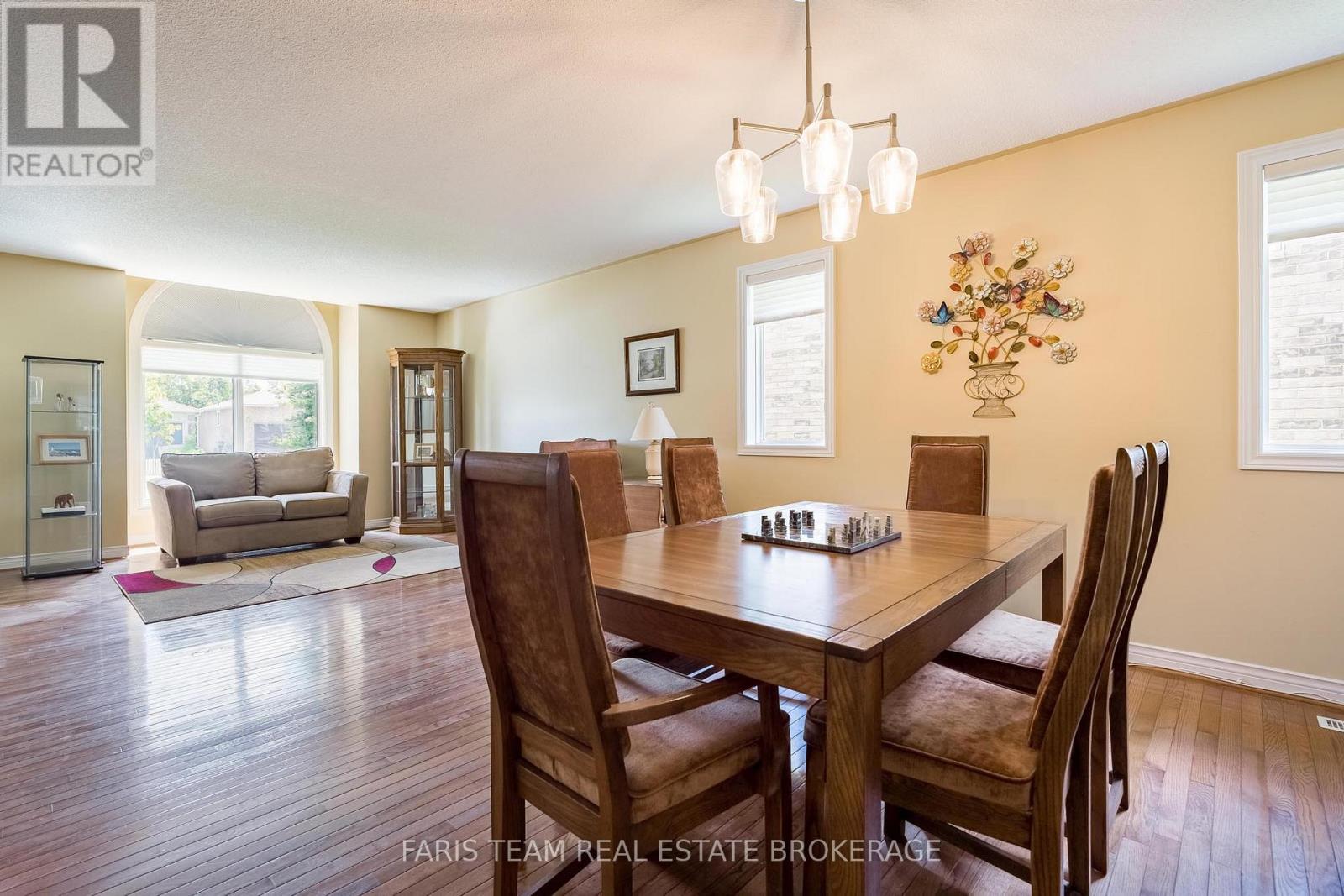 36 Bayshore Boulevard, Barrie, Ontario  L4N 9R5 - Photo 13 - S13533504
