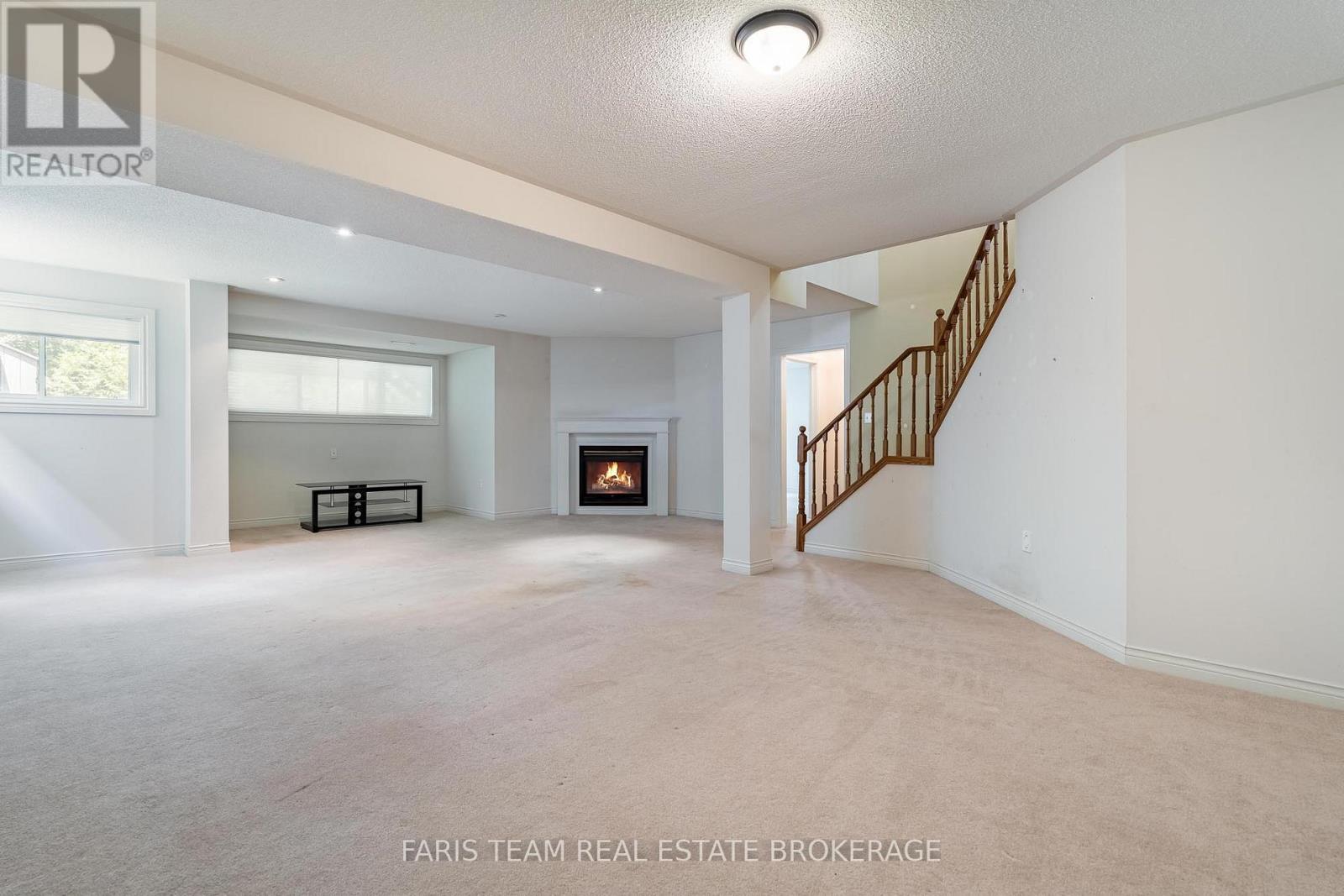 36 Bayshore Boulevard, Barrie, Ontario  L4N 9R5 - Photo 24 - S13533504