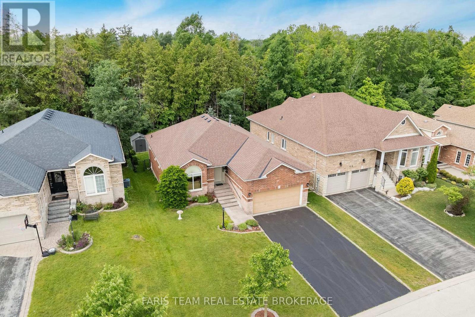 36 Bayshore Boulevard, Barrie, Ontario  L4N 9R5 - Photo 3 - S13533504