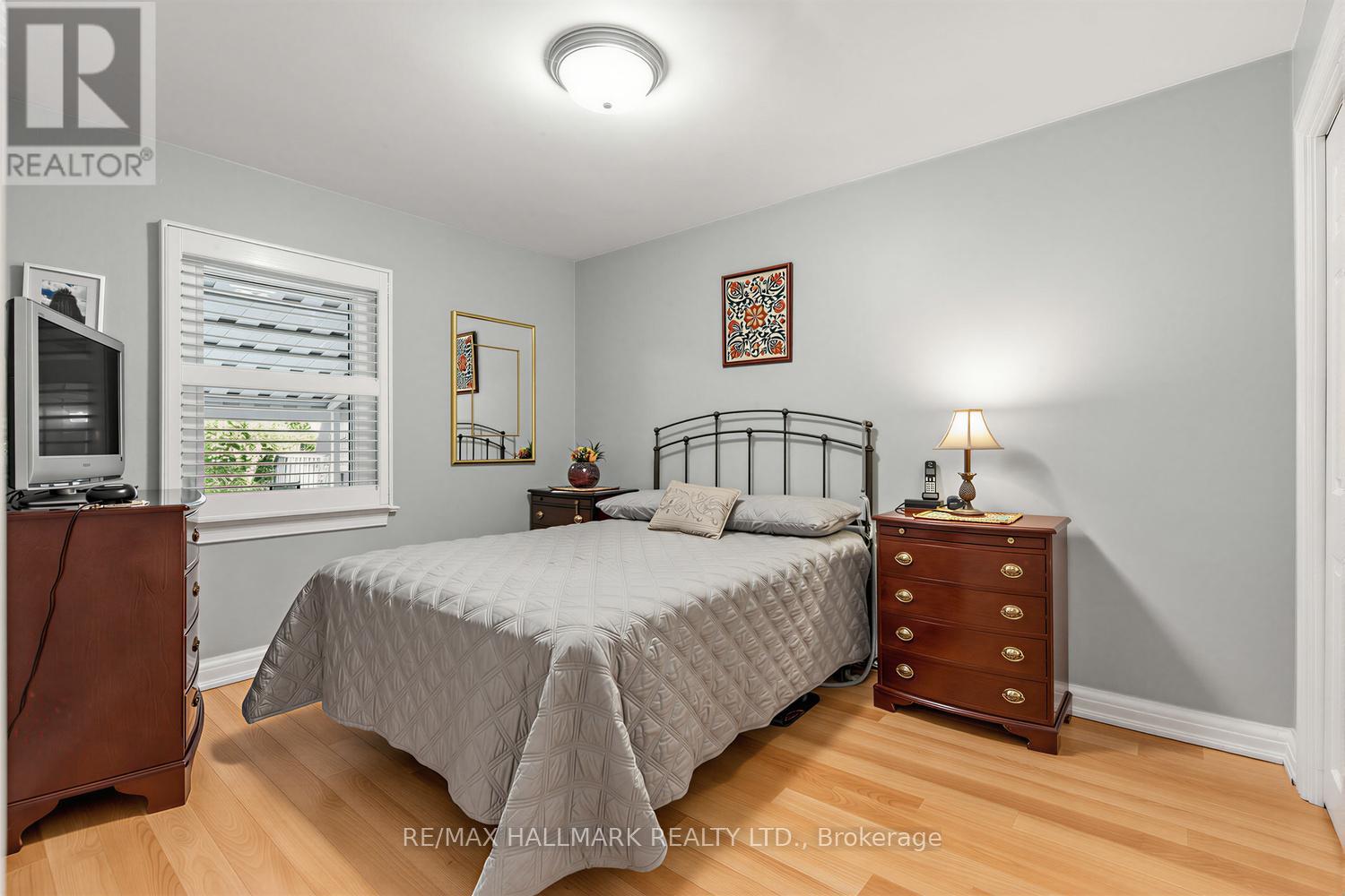 40 Bowie Avenue, Toronto, Ontario  M6E 2P1 - Photo 16 - W13533400