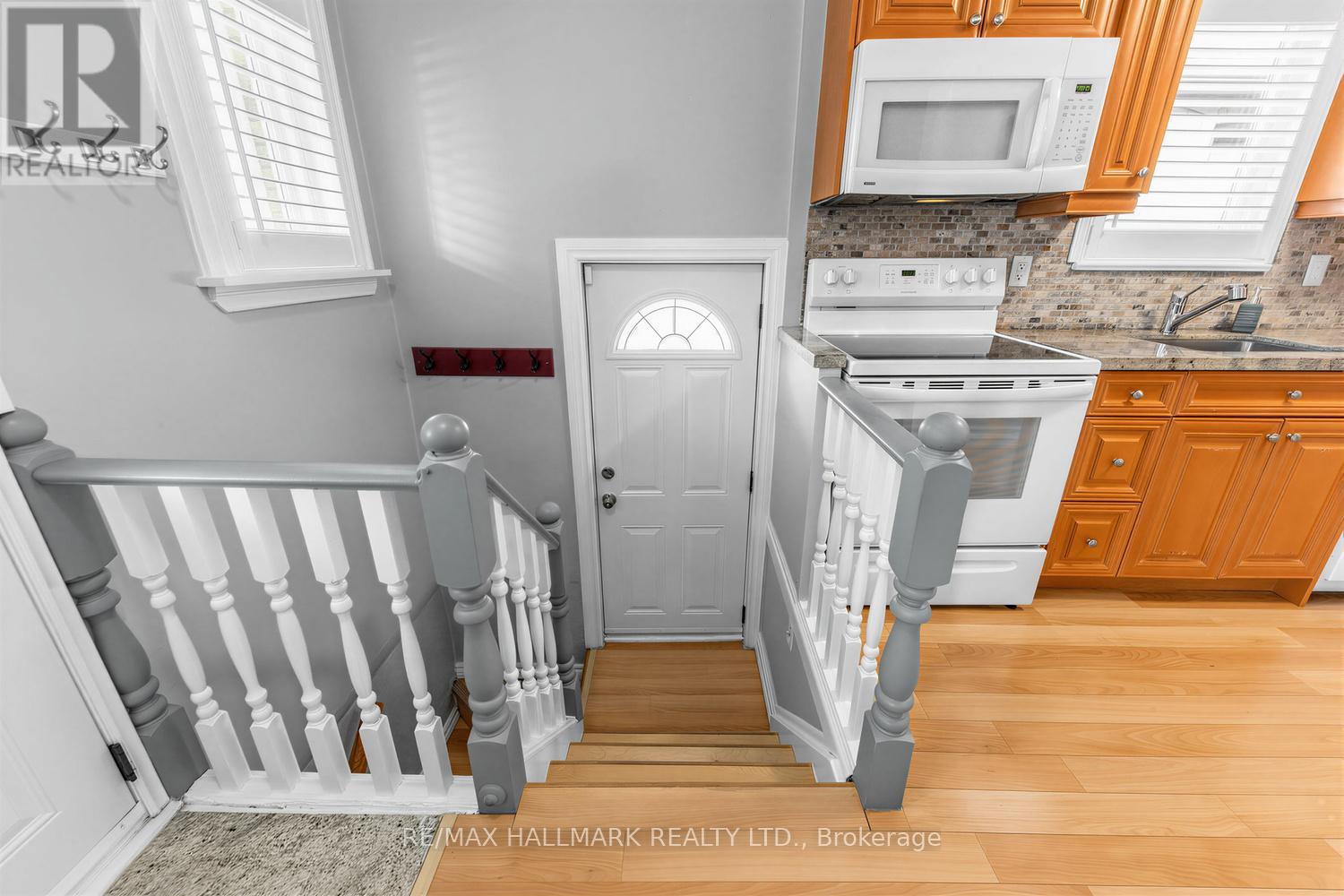 40 Bowie Avenue, Toronto, Ontario  M6E 2P1 - Photo 20 - W13533400