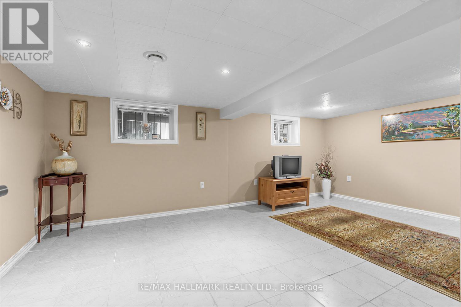 40 Bowie Avenue, Toronto, Ontario  M6E 2P1 - Photo 21 - W13533400