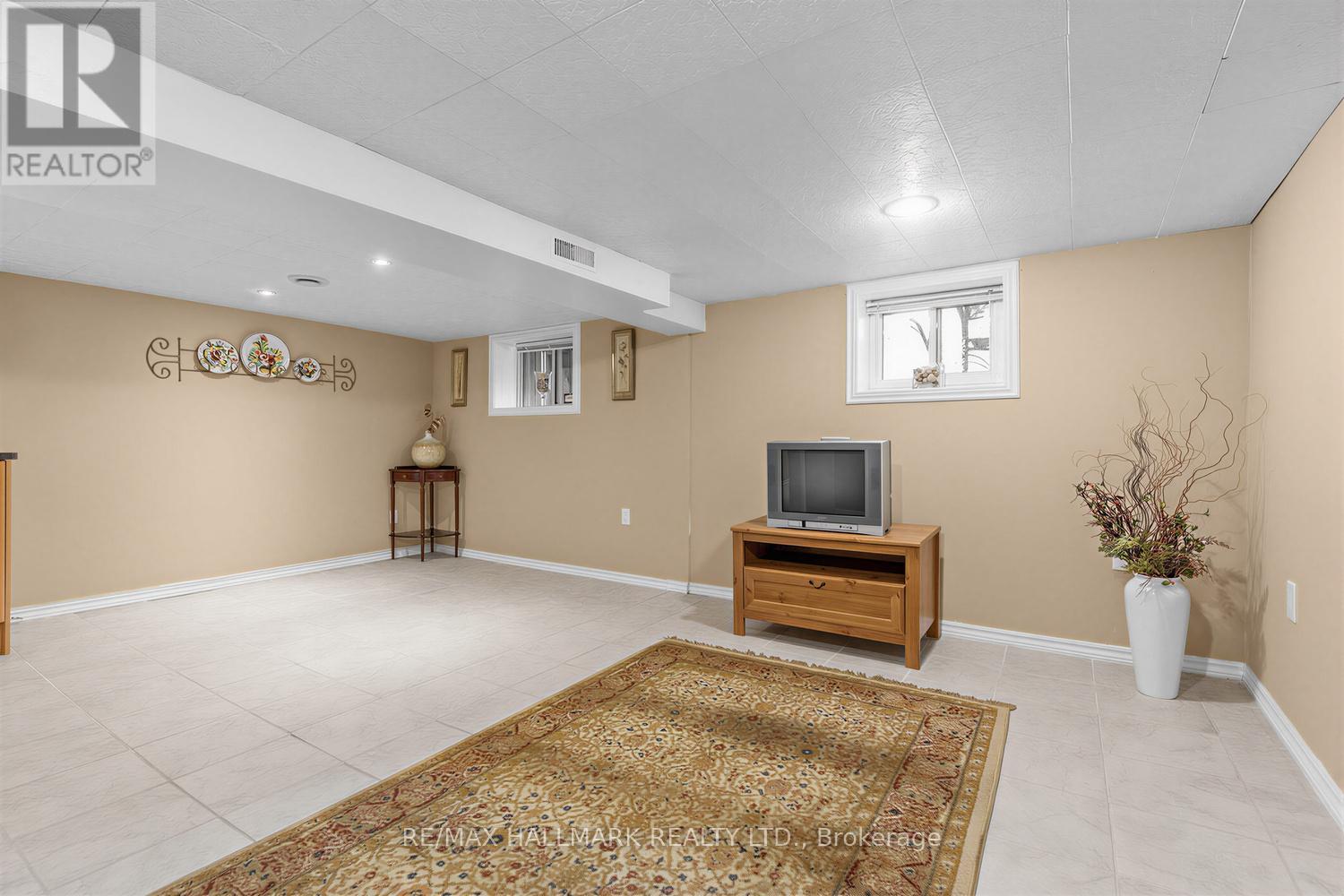 40 Bowie Avenue, Toronto, Ontario  M6E 2P1 - Photo 23 - W13533400