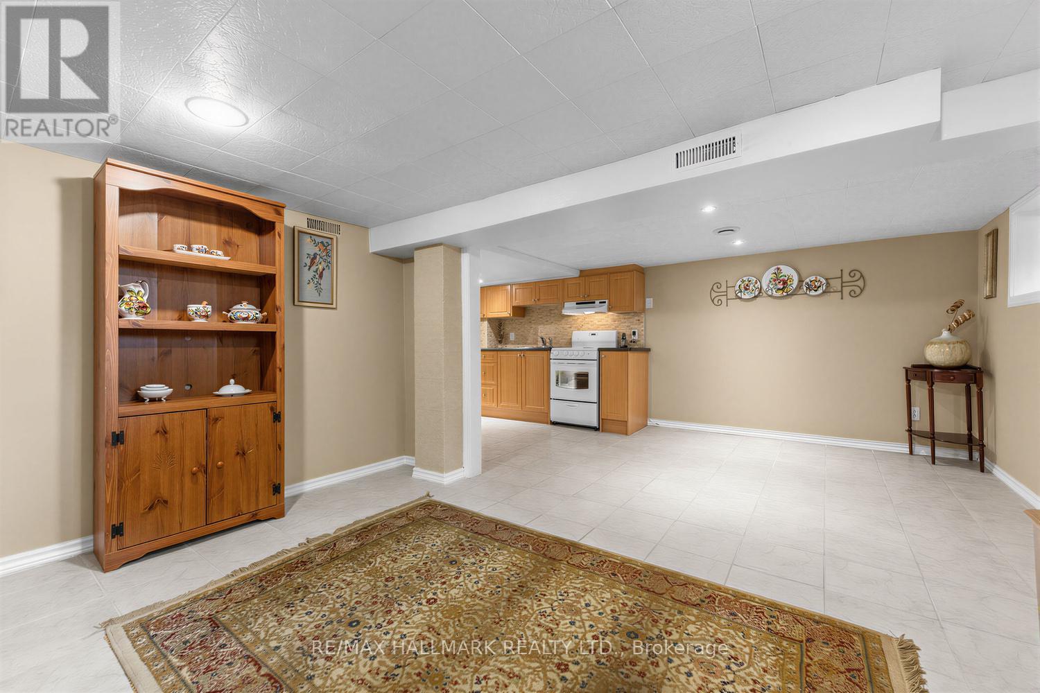 40 Bowie Avenue, Toronto, Ontario  M6E 2P1 - Photo 24 - W13533400