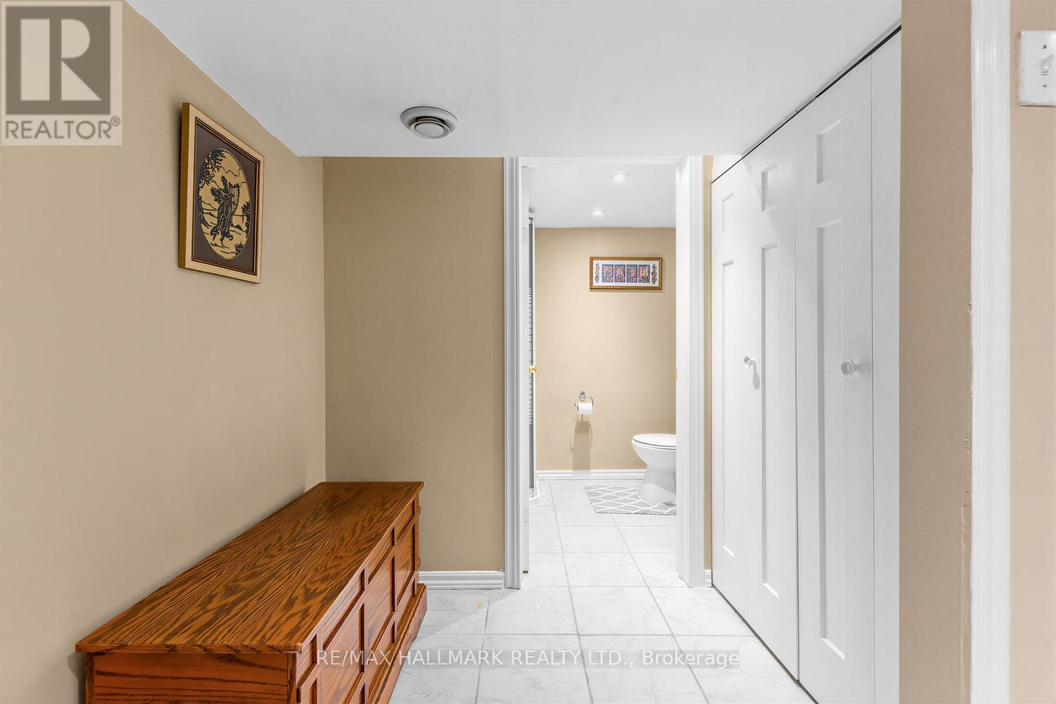 40 Bowie Avenue, Toronto, Ontario  M6E 2P1 - Photo 27 - W13533400