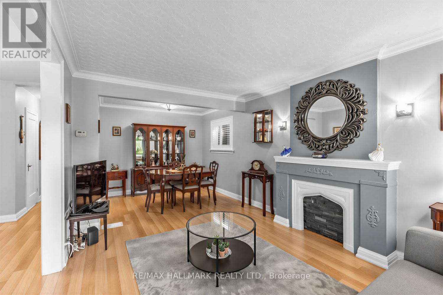 40 Bowie Avenue, Toronto, Ontario  M6E 2P1 - Photo 8 - W13533400