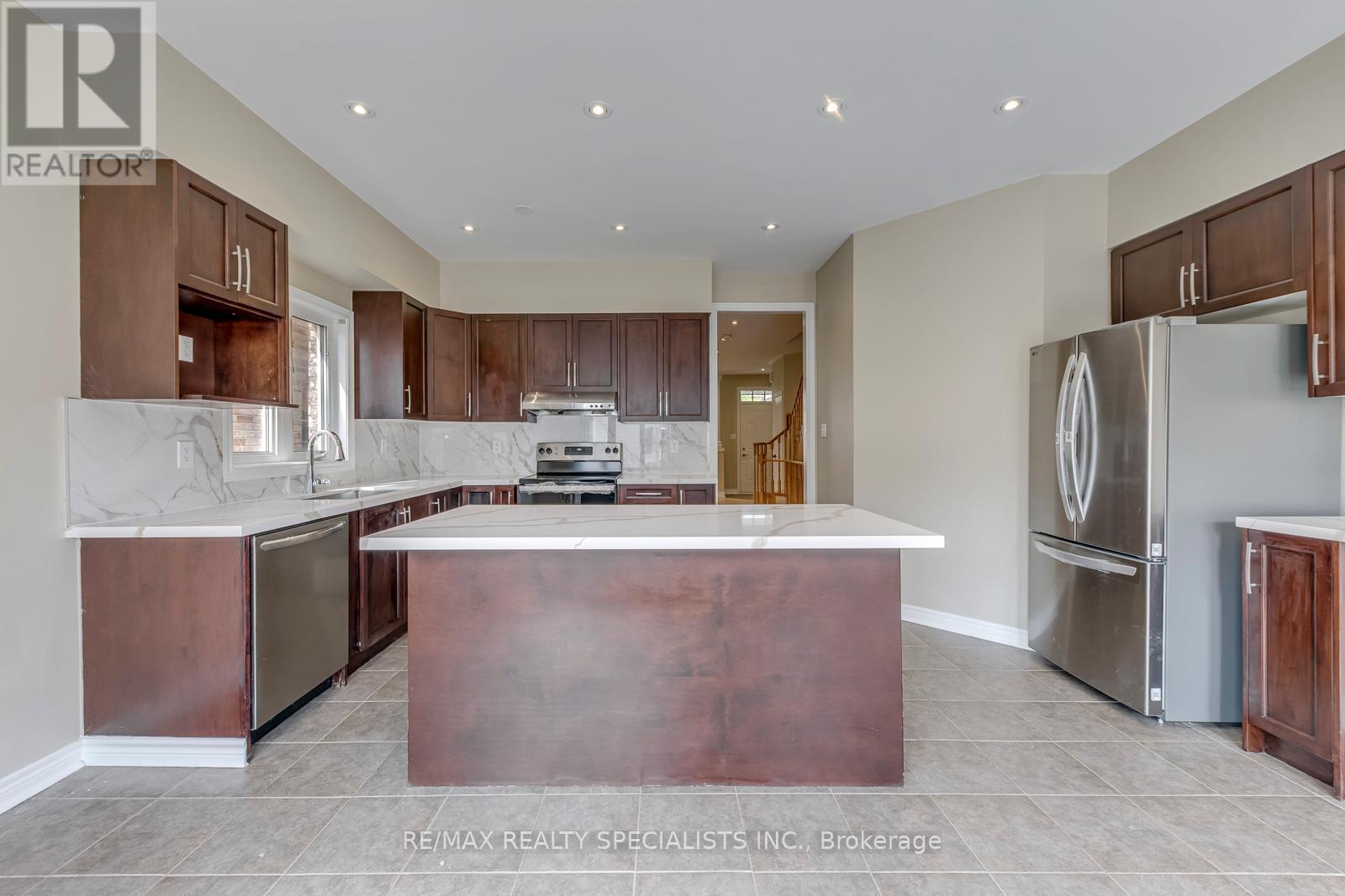 5494 Tenth Line W, Mississauga, Ontario  L5M 0G5 - Photo 17 - W13533454