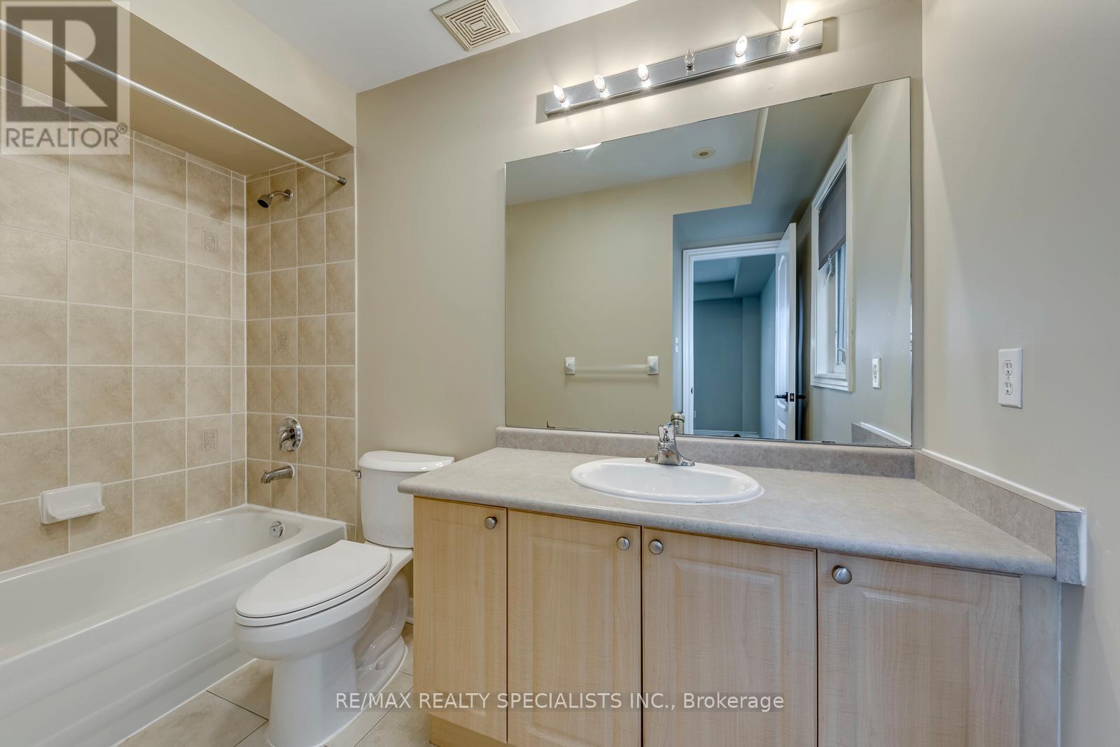 5494 Tenth Line W, Mississauga, Ontario  L5M 0G5 - Photo 26 - W13533454