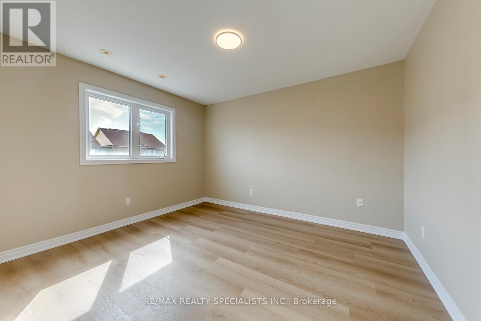 5494 Tenth Line W, Mississauga, Ontario  L5M 0G5 - Photo 27 - W13533454
