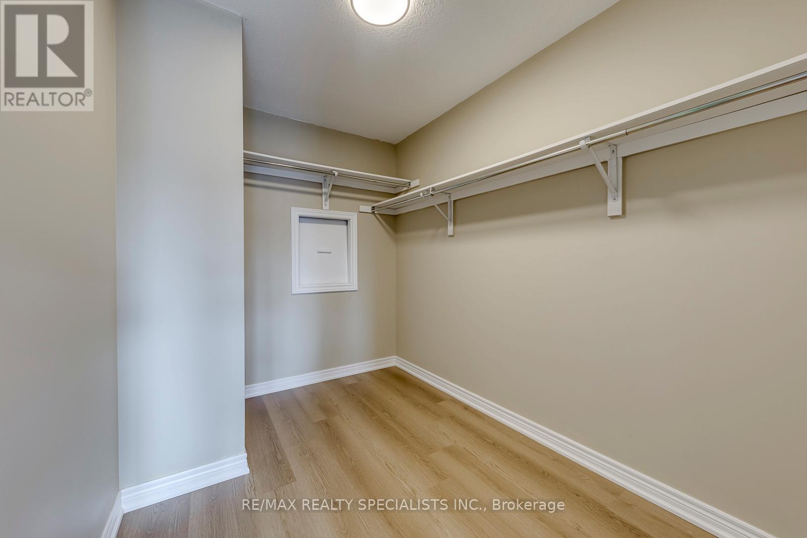 5494 Tenth Line W, Mississauga, Ontario  L5M 0G5 - Photo 37 - W13533454