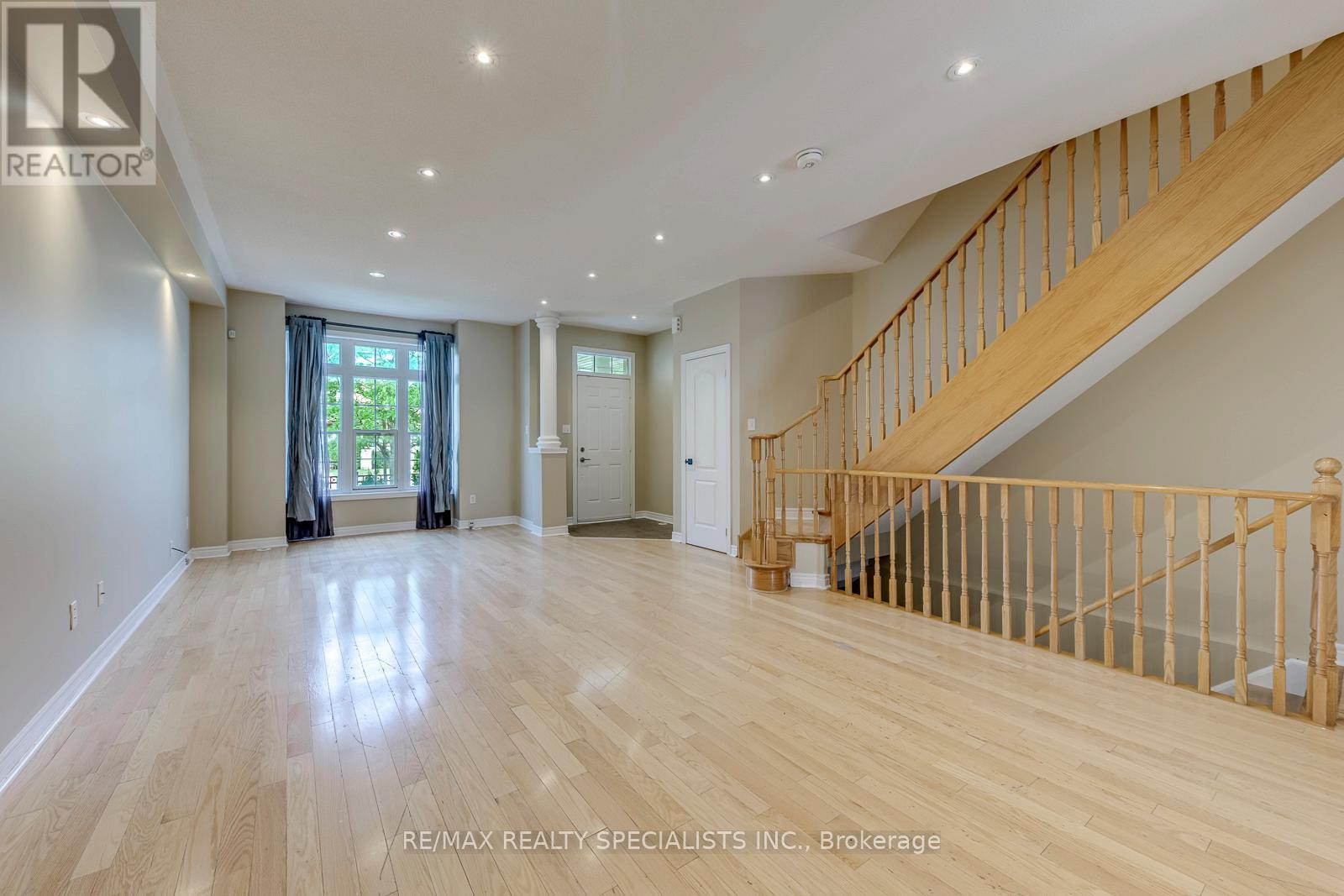 5494 Tenth Line W, Mississauga, Ontario  L5M 0G5 - Photo 8 - W13533454