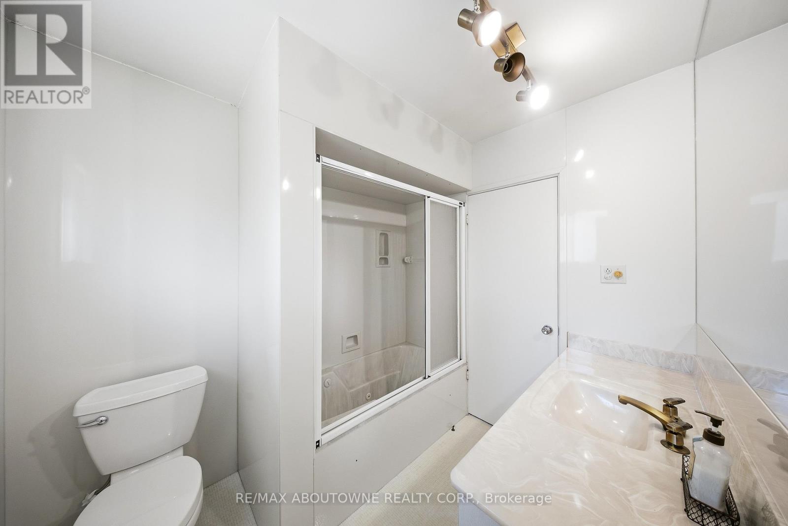 73 Price Avenue, Hamilton, Ontario L9C 1K5 - Photo 13 - X13533426