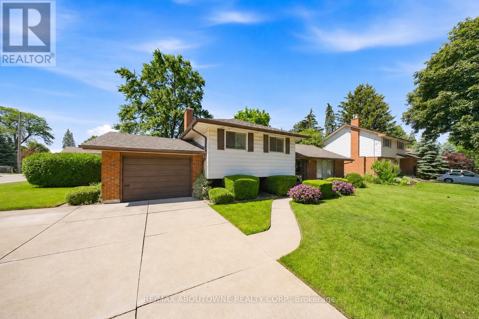 73 Price Avenue, Hamilton, Ontario L9C 1K5 - Photo 3 - X13533426