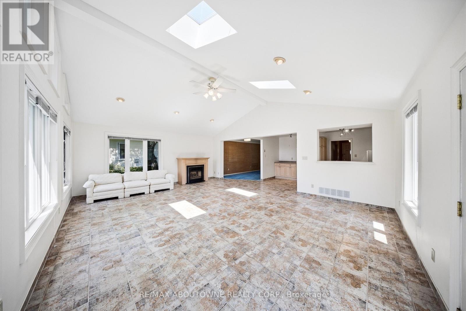 73 Price Avenue, Hamilton, Ontario L9C 1K5 - Photo 8 - X13533426