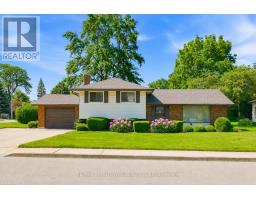 73 PRICE AVENUE, Hamilton, Ontario